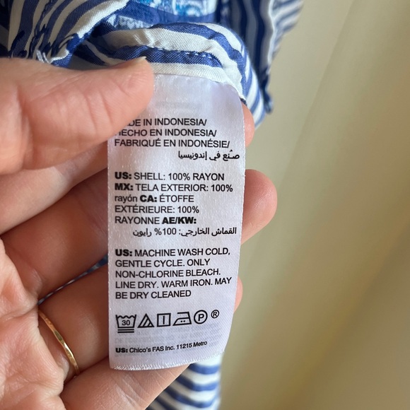 Chico's Blue and White Striped Button Down Elephant Floral Shirt Sz 1 or 8-10 - Picture 11 of 15